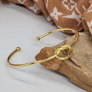 Minimalist Jewelry 18kt Gold plated Contemporary Knot Simple Bracelet